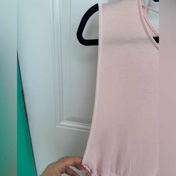 Free People We The Free Uptown Pink Sleeveless Ruffle V-Hem Tank Top Medium - Picture 7 of 10